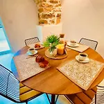 Prázdninový dům Terra Nostra - Townhouse - Swimming Pool Nîmes